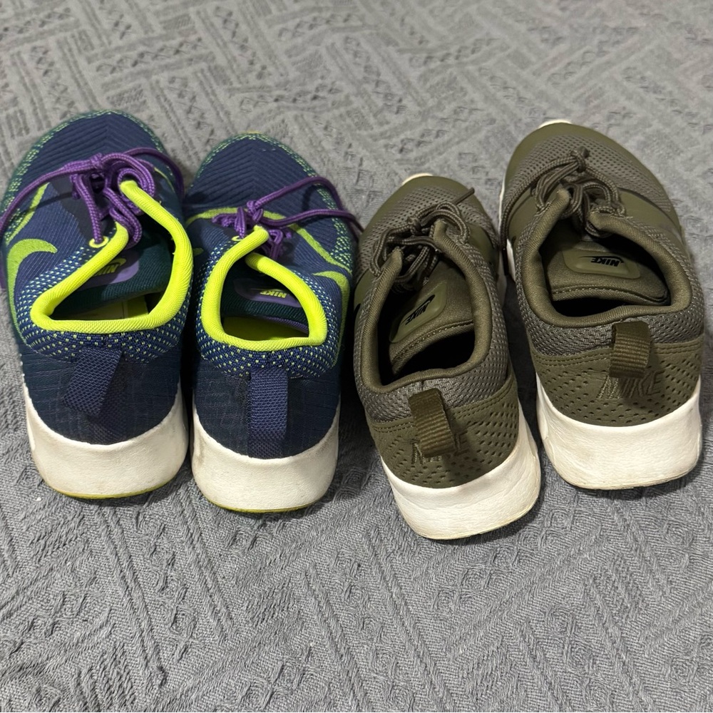 Nike Athea Multi-Color Bundle - Picture 3 of 5